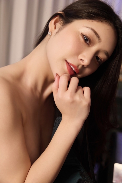 画风大变！是谁帮めぐり(惠理)改了签名？ 