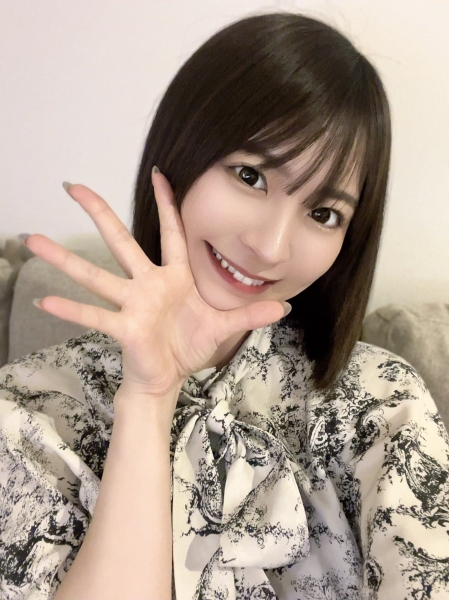参加完TRE后⋯她开设小号休业了？ 