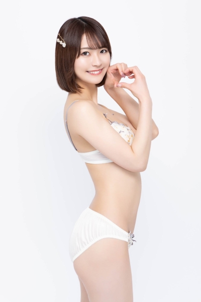 比波多野结衣和上原亜衣更贵！东条なつ(东条夏)的摄影会创天价！ ... 