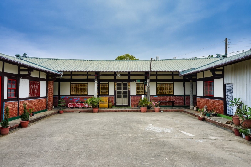 大象传媒✕渡边传媒强强联手！台湾史上最强贺岁片「银家大院」磅礡登场！ ... ... 