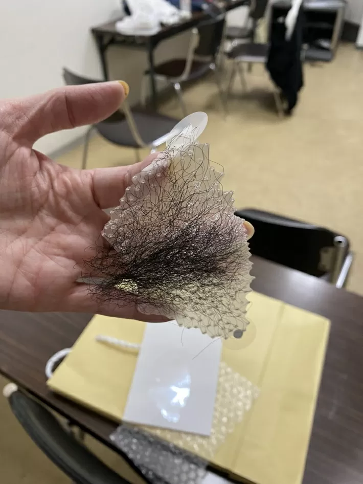 拍写真要用的！流川莉央的人工阴毛现形！ 